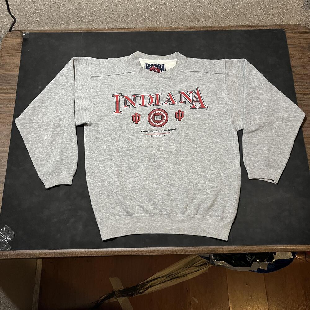 Indiana Hoosiers Vintage Sweatshirt Men Yolk NCAA College IU Basketball Crewneck